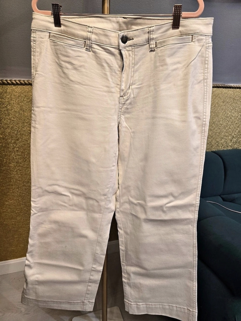 4 Belle By Kim Gravel Straight Leg Cropped Pants in Cream Size 14p